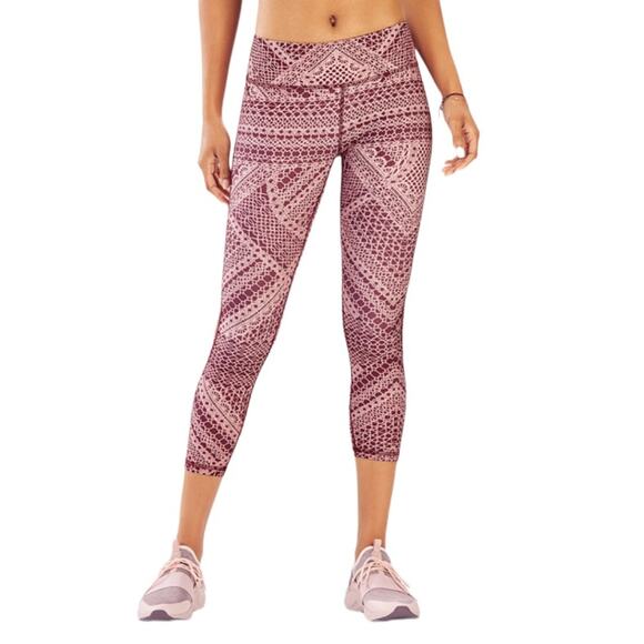 FABLETICS Mid Rise Printed Pureluxe Capri Purple Size XS Performance Wear Sporty - Picture 3 of 9